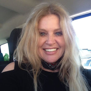 Meet your Posher, Terri Jen of Nuevintage Apparel